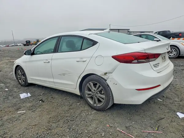 5NPD84LF3JH255389 2018 HYUNDAI ELANTRA - Image 2