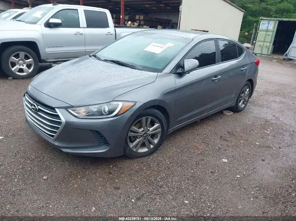 5NPD84LF3JH256090 2018 HYUNDAI ELANTRA - Image 2