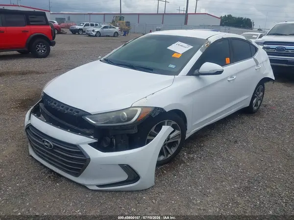 5NPD84LF3JH256168 2018 HYUNDAI ELANTRA - Image 2
