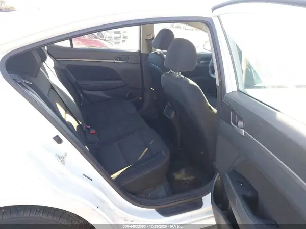 5NPD84LF3JH256185 2018 HYUNDAI ELANTRA - Image 8