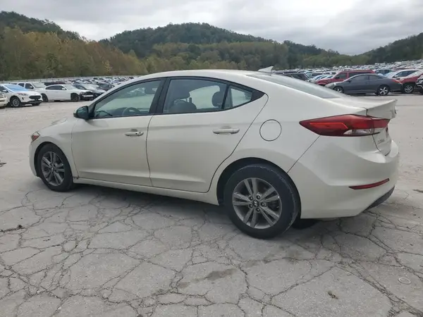 5NPD84LF3JH257207 2018 HYUNDAI ELANTRA - Image 2