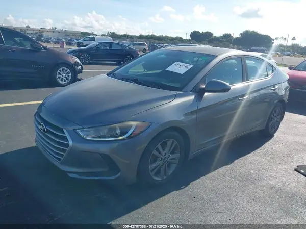 5NPD84LF3JH257224 2018 HYUNDAI ELANTRA - Image 2
