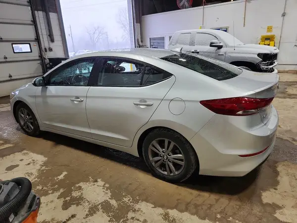 5NPD84LF3JH259846 2018 HYUNDAI ELANTRA - Image 2