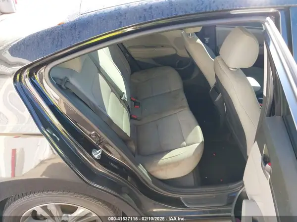 5NPD84LF3JH259930 2018 HYUNDAI ELANTRA - Image 8