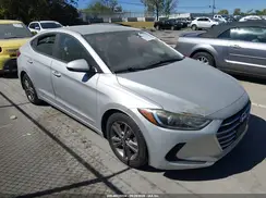 5NPD84LF3JH260608 2018 HYUNDAI ELANTRA