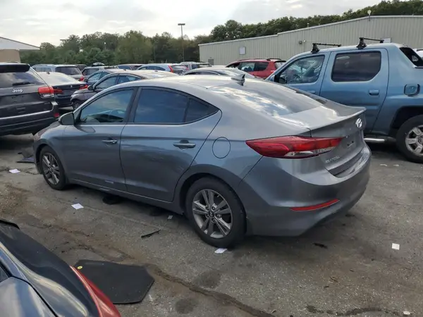 5NPD84LF3JH261144 2018 HYUNDAI ELANTRA - Image 2