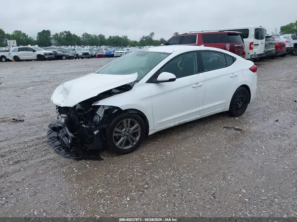 5NPD84LF3JH261550 2018 HYUNDAI ELANTRA - Image 2