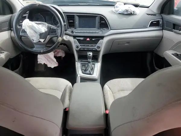 5NPD84LF3JH261869 2018 HYUNDAI ELANTRA - Image 8