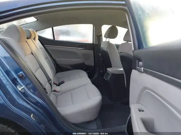 5NPD84LF3JH262262 2018 HYUNDAI ELANTRA - Image 8