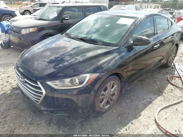 5NPD84LF3JH262374 2018 HYUNDAI ELANTRA - Image 2