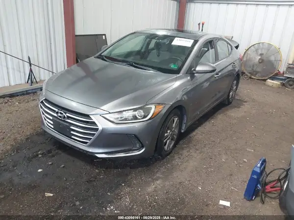 5NPD84LF3JH265310 2018 HYUNDAI ELANTRA - Image 2