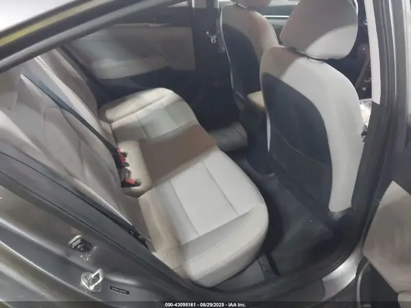 5NPD84LF3JH265310 2018 HYUNDAI ELANTRA - Image 8