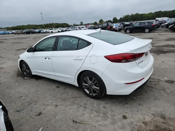 5NPD84LF3JH267039 2018 HYUNDAI ELANTRA - Image 2