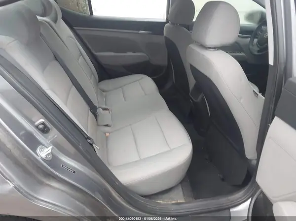 5NPD84LF3JH267087 2018 HYUNDAI ELANTRA - Image 8