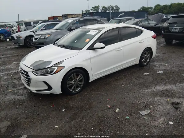 5NPD84LF3JH268529 2018 HYUNDAI ELANTRA - Image 2