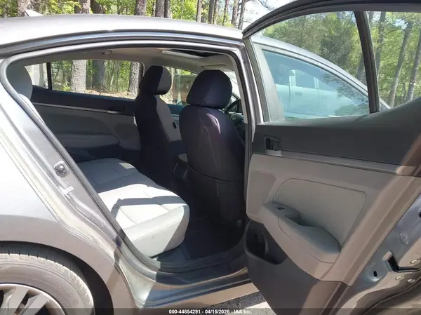 5NPD84LF3JH268966 2018 HYUNDAI ELANTRA - Image 8