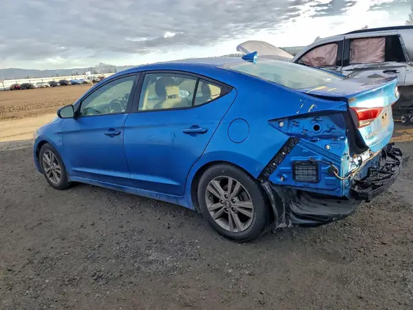 5NPD84LF3JH269390 2018 HYUNDAI ELANTRA - Image 2