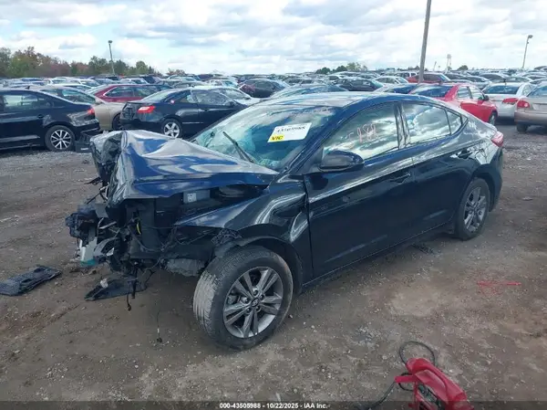 5NPD84LF3JH269423 2018 HYUNDAI ELANTRA - Image 2