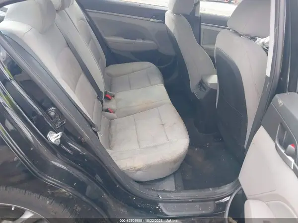 5NPD84LF3JH269423 2018 HYUNDAI ELANTRA - Image 8