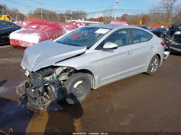 5NPD84LF3JH271351 2018 HYUNDAI ELANTRA - Image 2