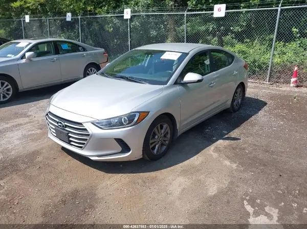 5NPD84LF3JH272063 2018 HYUNDAI ELANTRA - Image 2