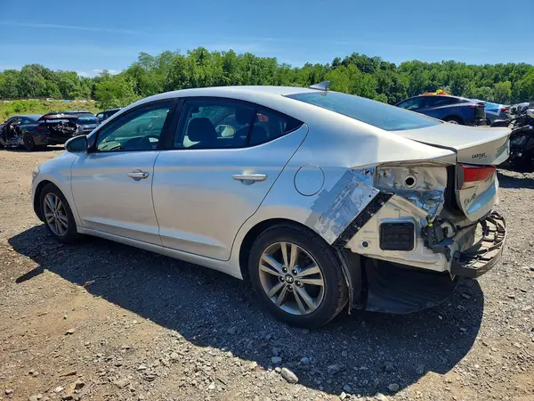 5NPD84LF3JH275786 2018 HYUNDAI ELANTRA - Image 2