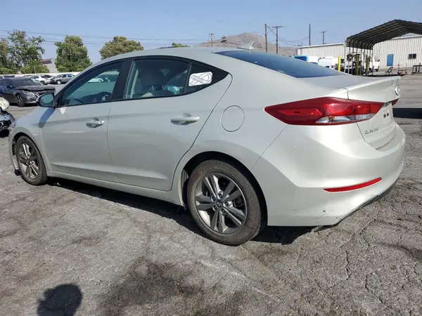 5NPD84LF3JH275951 2018 HYUNDAI ELANTRA - Image 2