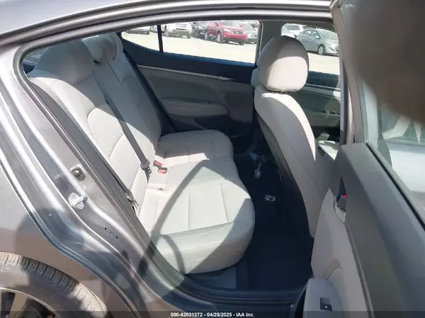 5NPD84LF3JH276162 2018 HYUNDAI ELANTRA - Image 8