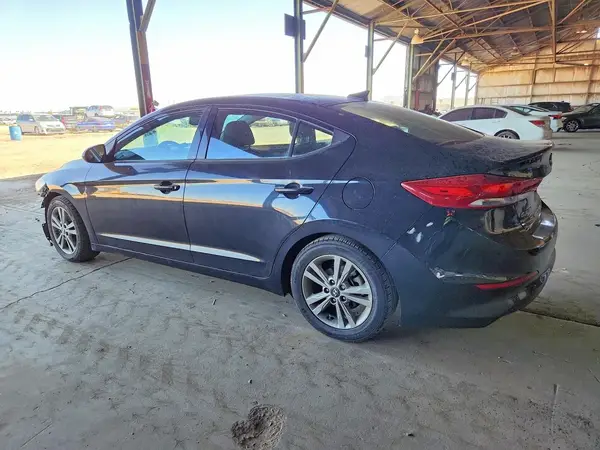 5NPD84LF3JH276498 2018 HYUNDAI ELANTRA - Image 2