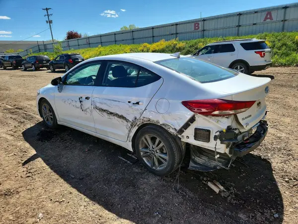 5NPD84LF3JH279126 2018 HYUNDAI ELANTRA - Image 2
