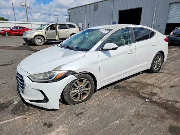 5NPD84LF3JH284438 2018 HYUNDAI ELANTRA - Image 1
