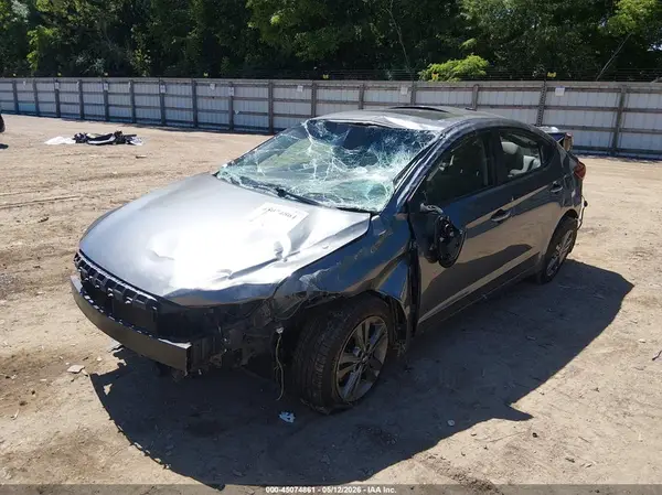 5NPD84LF3JH284505 2018 HYUNDAI ELANTRA - Image 2