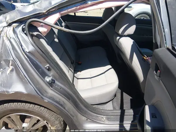 5NPD84LF3JH284505 2018 HYUNDAI ELANTRA - Image 8