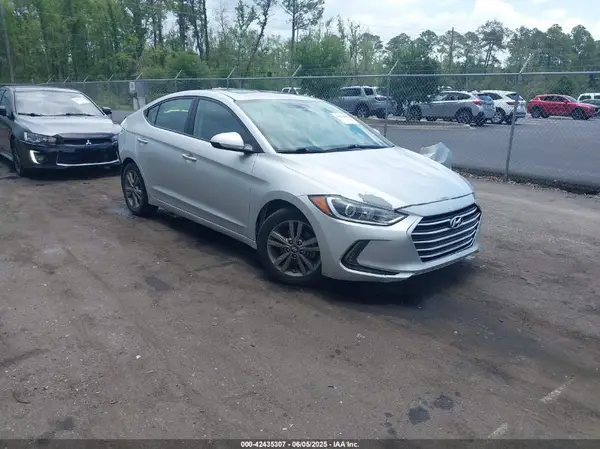 5NPD84LF3JH285413 2018 HYUNDAI ELANTRA - Image 1