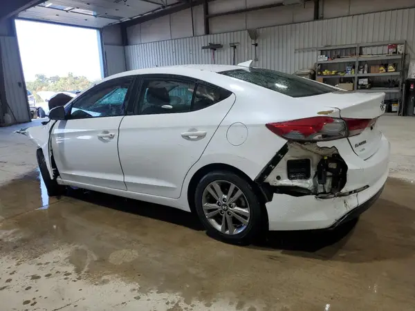 5NPD84LF3JH289106 2018 HYUNDAI ELANTRA - Image 2