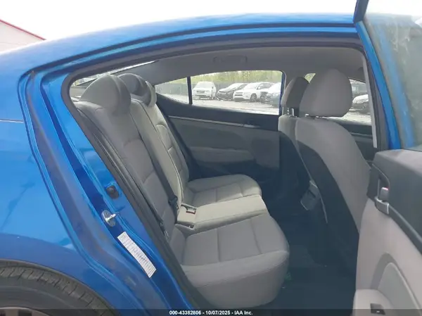 5NPD84LF3JH291681 2018 HYUNDAI ELANTRA - Image 8