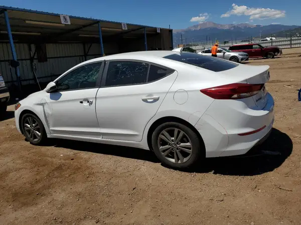 5NPD84LF3JH298484 2018 HYUNDAI ELANTRA - Image 2