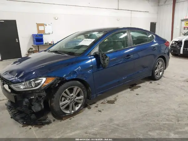 5NPD84LF3JH298825 2018 HYUNDAI ELANTRA - Image 2