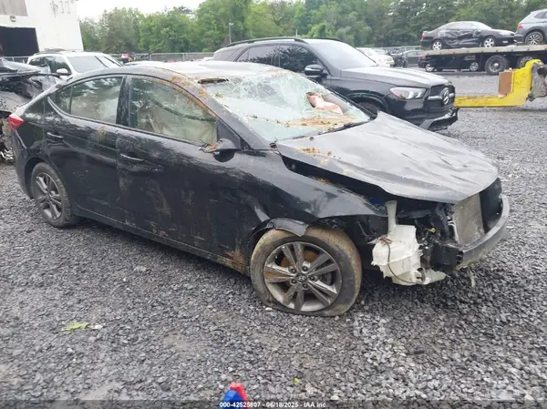 5NPD84LF3JH299733 2018 HYUNDAI ELANTRA - Image 1