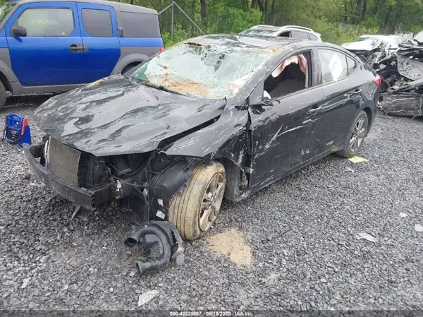 5NPD84LF3JH299733 2018 HYUNDAI ELANTRA - Image 2