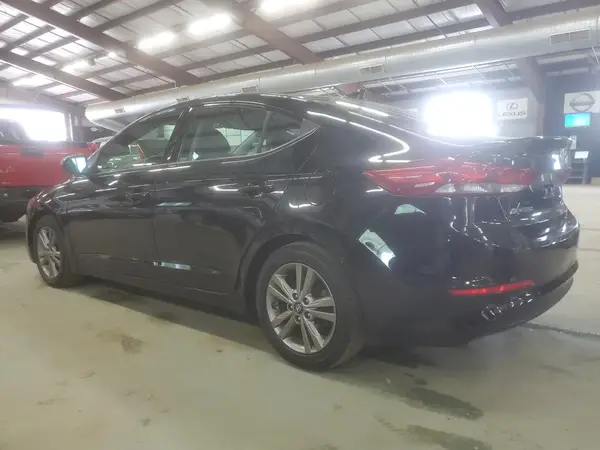 5NPD84LF3JH299943 2018 HYUNDAI ELANTRA - Image 2