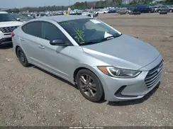 5NPD84LF3JH300220 2018 HYUNDAI ELANTRA