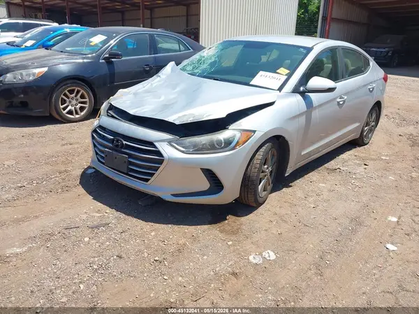 5NPD84LF3JH301660 2018 HYUNDAI ELANTRA - Image 2
