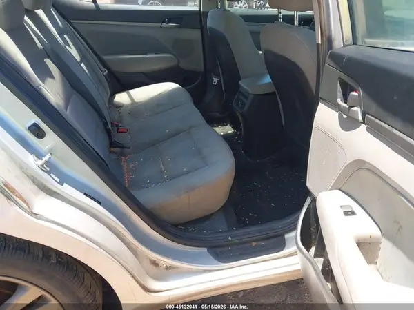 5NPD84LF3JH301660 2018 HYUNDAI ELANTRA - Image 8