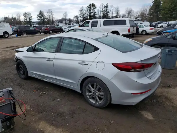 5NPD84LF3JH303814 2018 HYUNDAI ELANTRA - Image 2