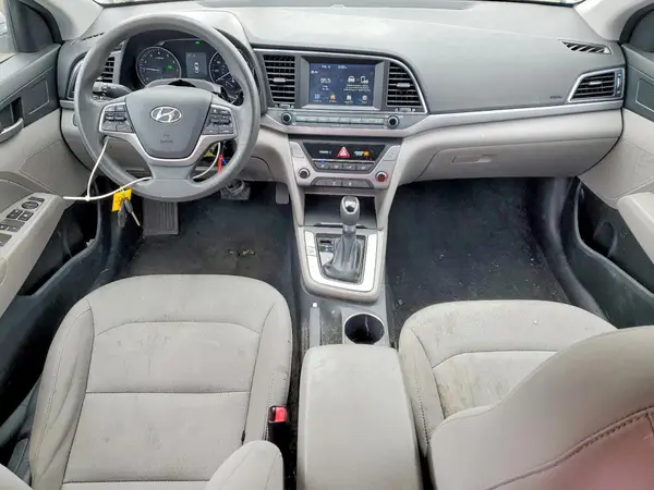 5NPD84LF3JH303814 2018 HYUNDAI ELANTRA - Image 8