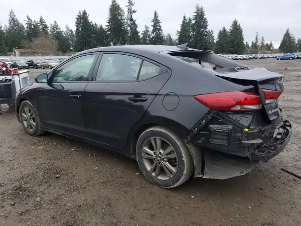 5NPD84LF3JH304588 2018 HYUNDAI ELANTRA - Image 2