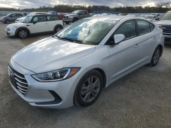 5NPD84LF3JH304803 2018 HYUNDAI ELANTRA - Image 1