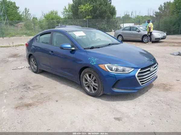 5NPD84LF3JH305157 2018 HYUNDAI ELANTRA - Image 1