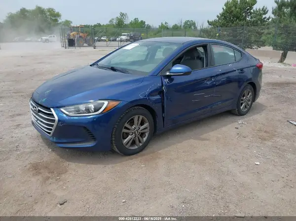 5NPD84LF3JH305157 2018 HYUNDAI ELANTRA - Image 2
